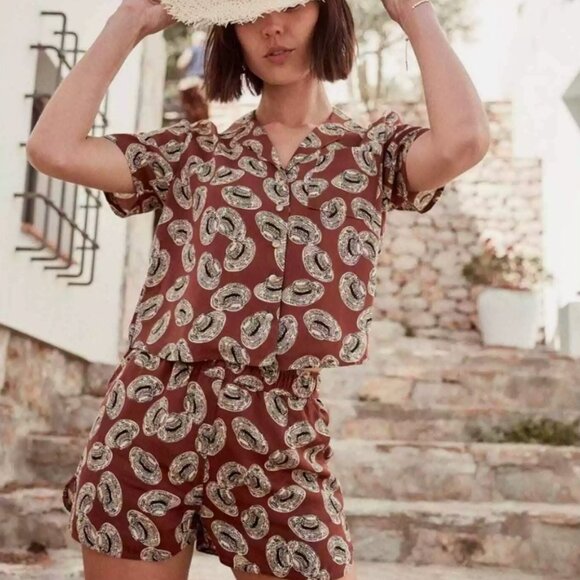 SET Marine Layer button down + shorts - Picture 1 of 11